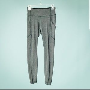 Lululemon size 4 tights